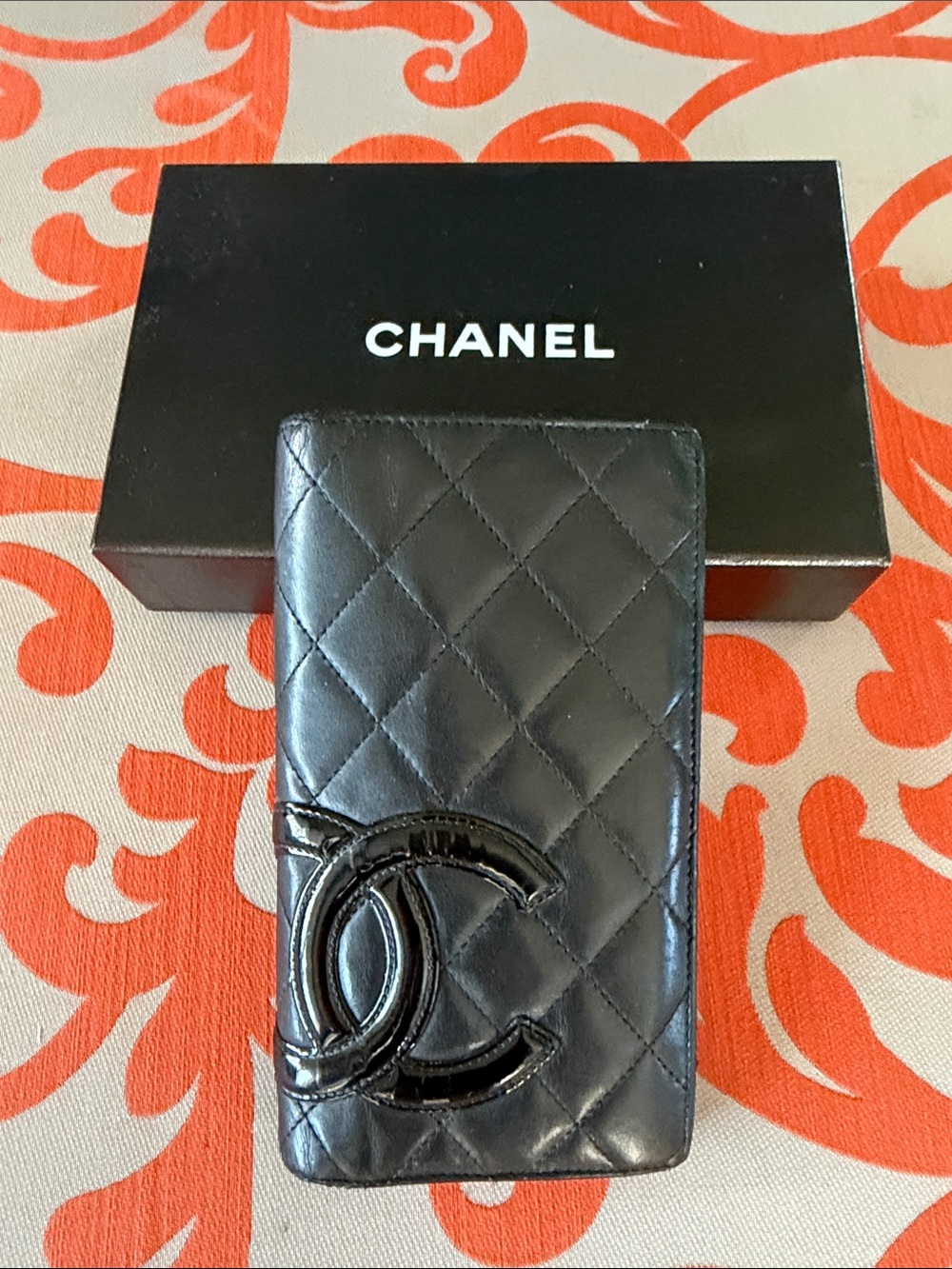 CHANEL Black Quilted Leather Bi-fold Wallet